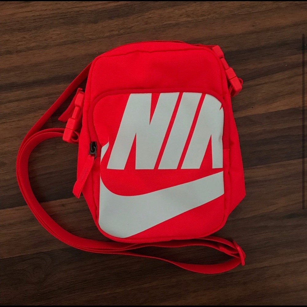 CrossBody Nike Bag